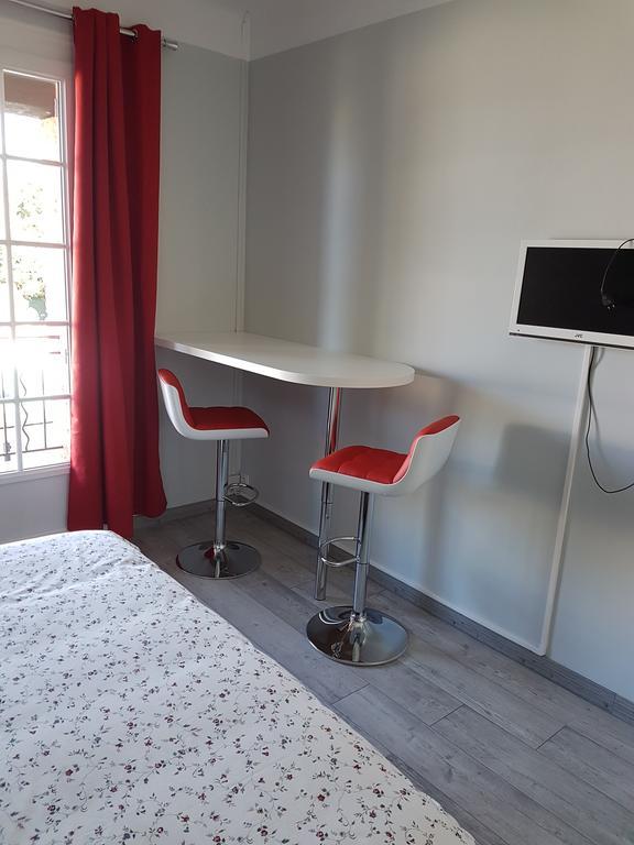 La Combe Joseph Bed & Breakfast Remoulins Ngoại thất bức ảnh