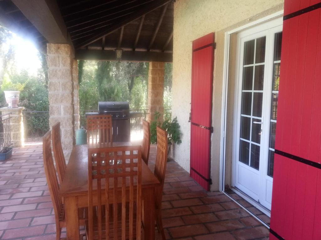 La Combe Joseph Bed & Breakfast Remoulins Ngoại thất bức ảnh